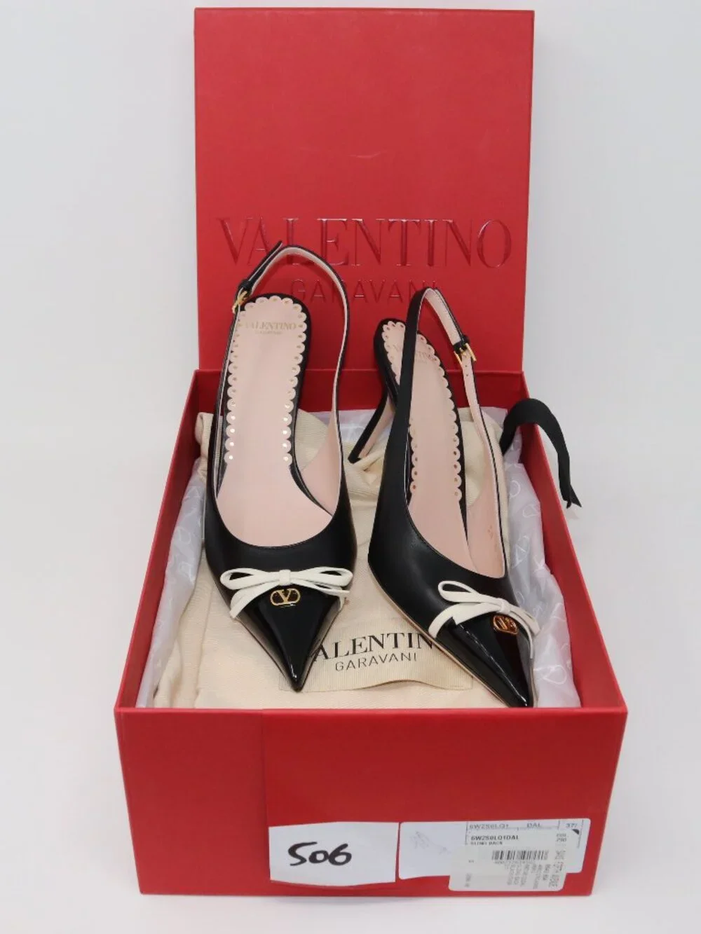 Valentino 37.5 NEW With Box Bepointy Slingback Pump Black & Ivory Patent Leather